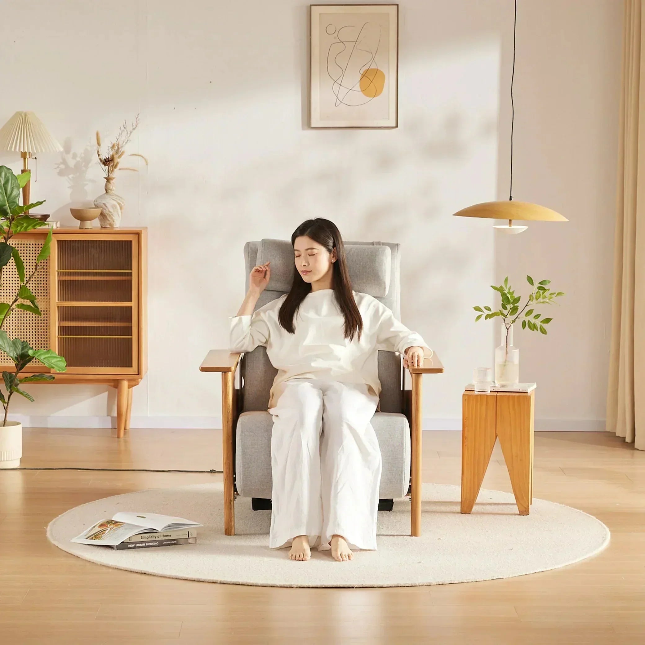 Hoyogen Regainer Chair - Rotai - Best Massage Chair in Dubai UAE - Shop massage chairs in UAE, Saudi Arabia -Therapy Massage Chairs - Back, Neck, & Leg Pain Relief