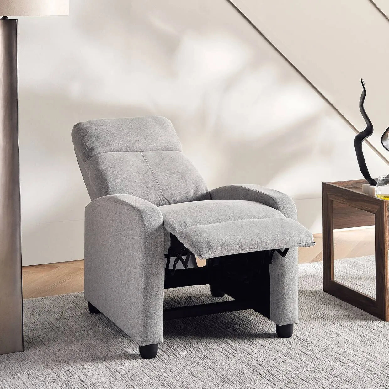 Solvani Manual Recliner Chair