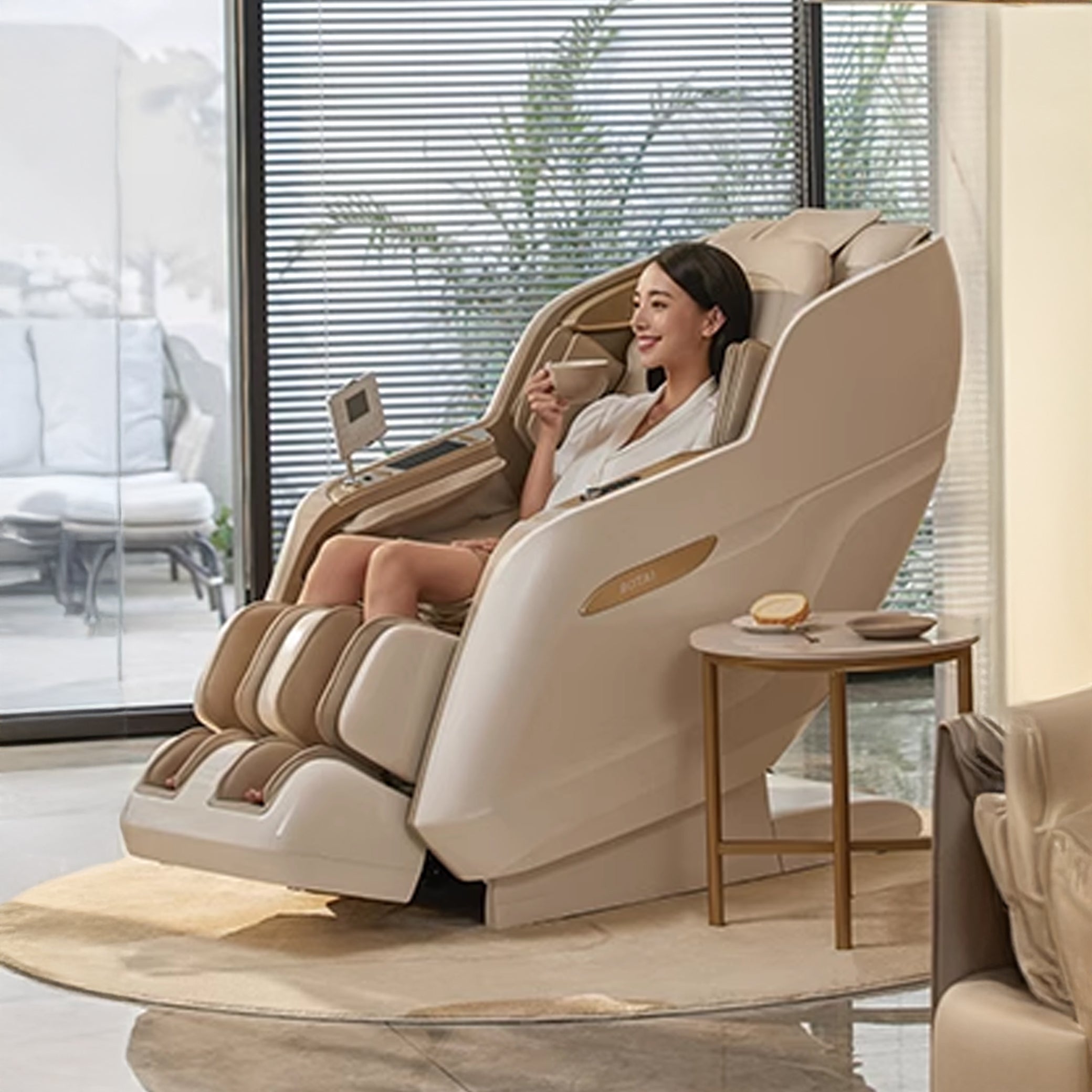 RT5950 MASSAGE CHAIR - WHITE